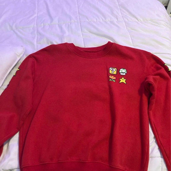 Super Mario world sweater - Picture 2 of 2